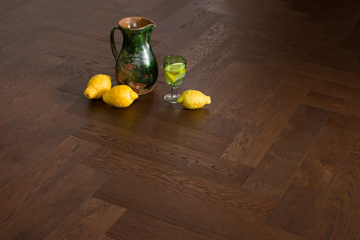 Dark Wood - Английская Ёлка