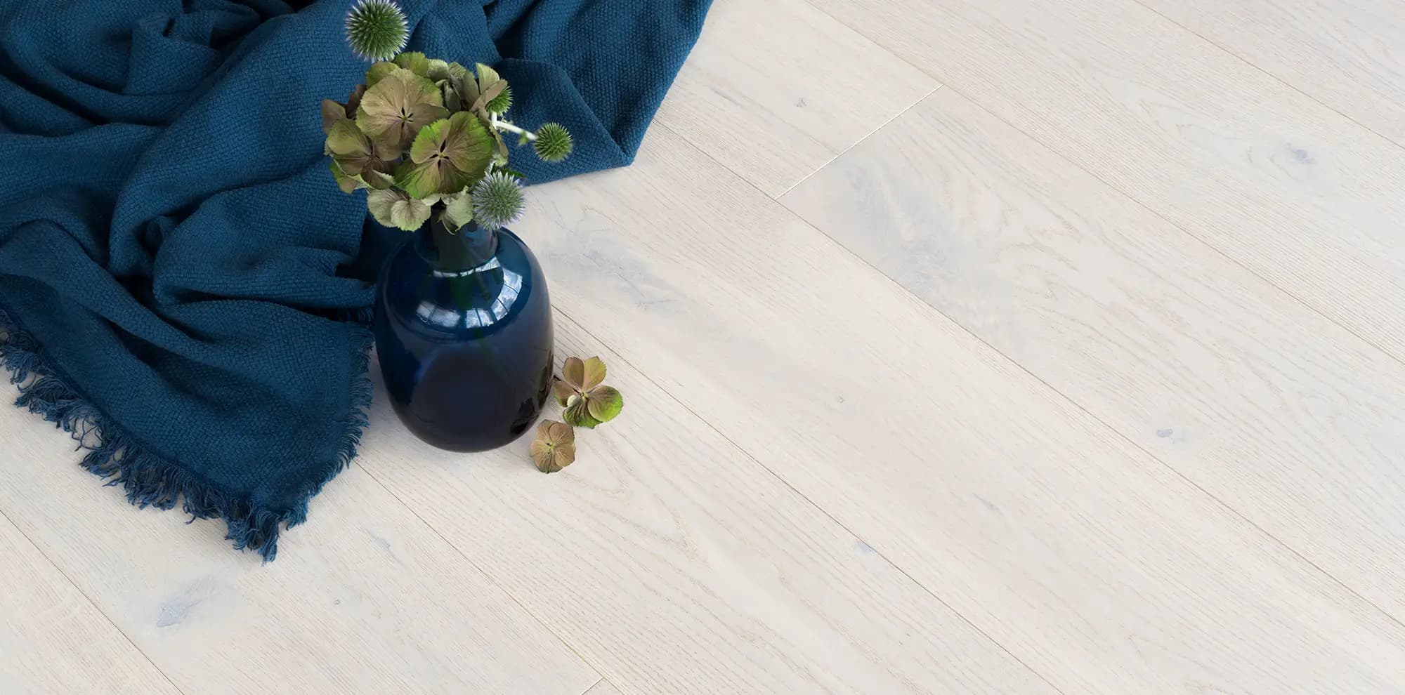 Кристально белый — паркет Natural Touch