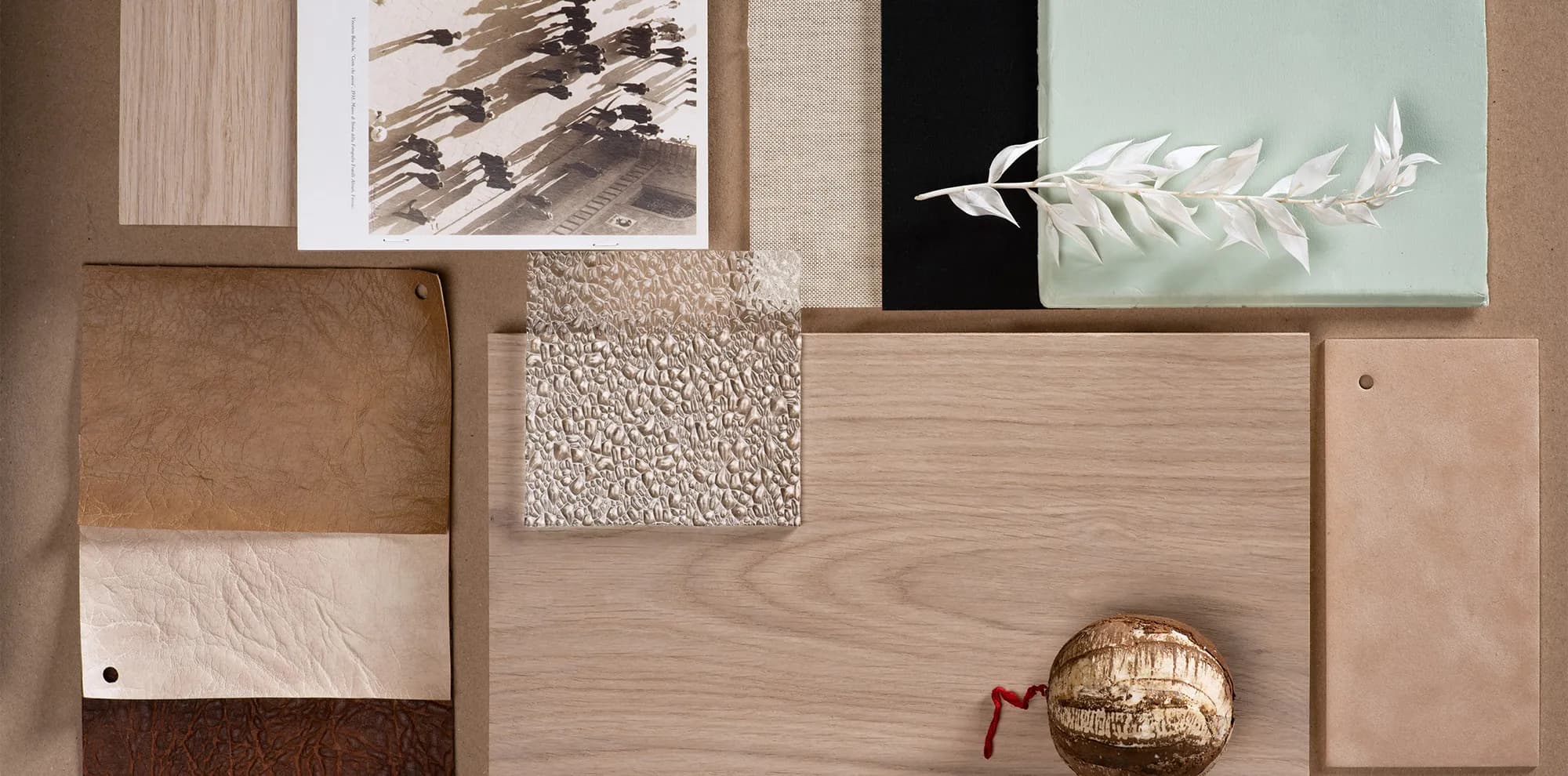 Акварельный белый — фрагмент